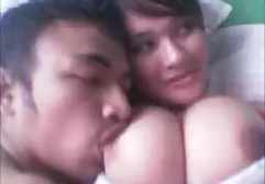 Zwei Chinesen ficken im Büro kostenlose sexvideos ansehen auf dem Tisch