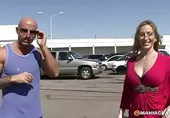 Die sexy bbw sexfilme Rothaarige Mischa Brooks wird von einem wunderschönen schwarzen Mann gefickt