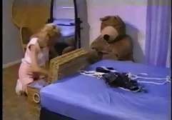 Vollbusige Brünette fickt ihre sexfilme kostenlos hd haarige Muschi