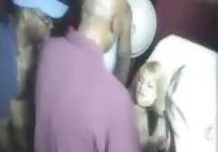 Die Russin Erica hat zwei sexy Kerle kostenlose pornos große titten für Geld entfernt und in zwei Mitglieder gefickt
