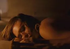 Lustvolle Strudel küssen ihre Lippen sehr kostenlose pornos mit deutschen frauen sanft