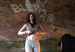 Alter, besorgter Großvater kostenlose pornos gina wild mit Bart fickt eine junge verdorbene Schönheit