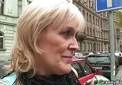 Zwei sexy Brünette mit großem Arsch kostenlos ponos ficken leidenschaftlich einen schwarzen Mann