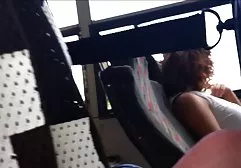 Dude lud Japaner pornofilme online kostenlos zum morgendlichen Sex in sein Zimmer ein