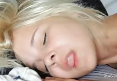 Die rothaarige Schlampe Alexa Nova hat ihren geliebten pornos download free Kerl mit klassischem Analsex beruhigt