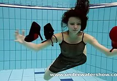 Nette leidenschaftliche lesbische kostenlose deutsche sexfilme Freundinnen genießen sich