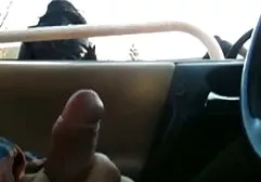 Die charmante Heldin liebt und weiß, wie man so tief saugt, dass sie den Phallus in den Mund nimmt, dass die Eier auf ein hübsches kostenlose pornos gina wild Gesicht schlagen