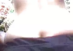Reife Blondine trifft virenfreie pornos einen heißen Mann in einem aufschlussreichen Outfit