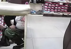 Junge Blondine liebt es, Schwanz kostenlos und ohne anmeldung pornos anschauen zu lutschen